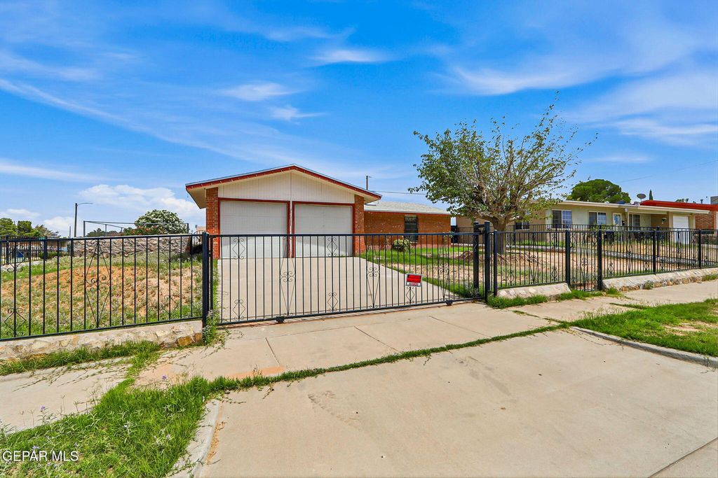 2168 SEPTIEMBRE Drive, El Paso, TX 79935