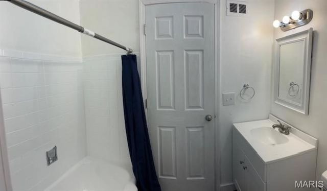 369 Hand Drive, Godfrey, IL 62035