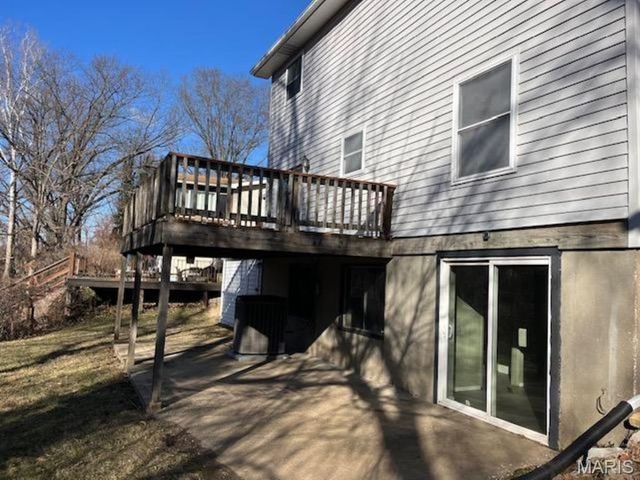 369 Hand Drive, Godfrey, IL 62035