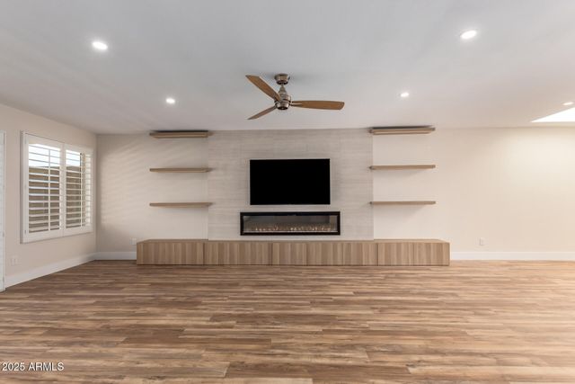 10318 E MICHIGAN Avenue, Sun Lakes, AZ 85248