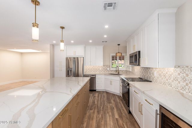 10318 E MICHIGAN Avenue, Sun Lakes, AZ 85248