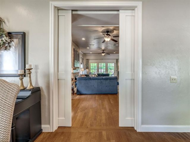 1228 Marlboro Lane, Nichols Hills, OK 73116