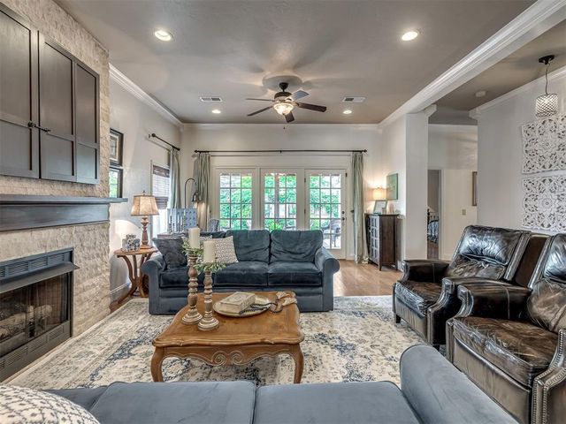 1228 Marlboro Lane, Nichols Hills, OK 73116