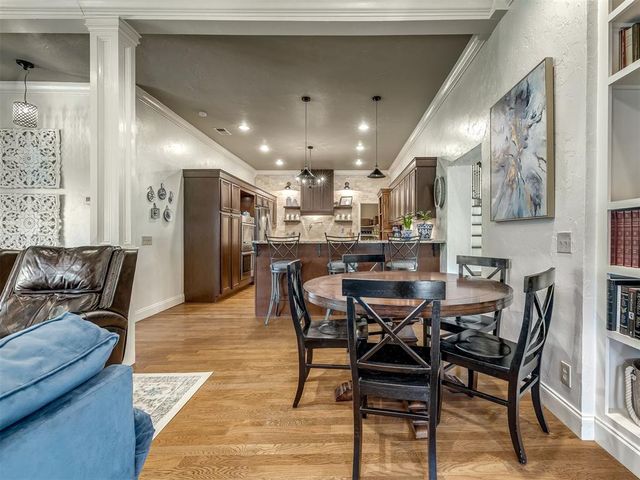1228 Marlboro Lane, Nichols Hills, OK 73116