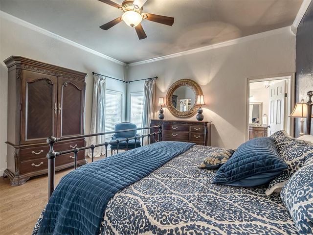1228 Marlboro Lane, Nichols Hills, OK 73116