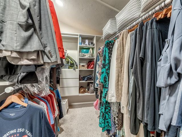 1228 Marlboro Lane, Nichols Hills, OK 73116