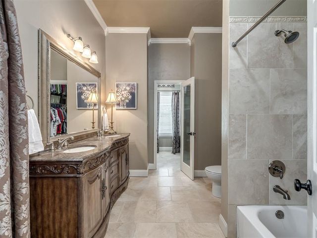 1228 Marlboro Lane, Nichols Hills, OK 73116