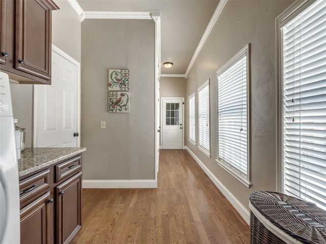 1228 Marlboro Lane, Nichols Hills, OK 73116