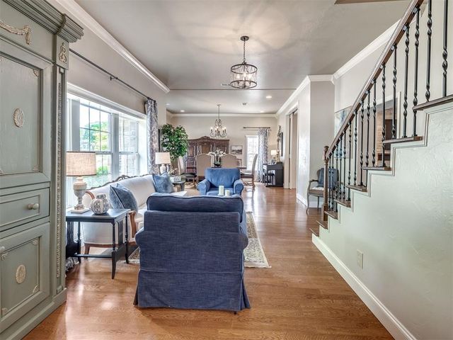 1228 Marlboro Lane, Nichols Hills, OK 73116