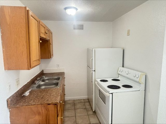 612 Luxton Street 202, Fort Worth, TX 76104