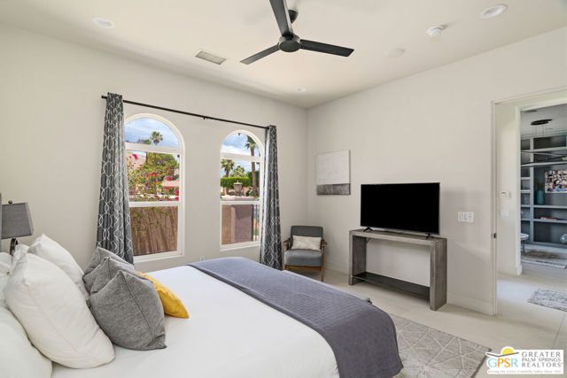 2220 N Hermosa Drive, Palm Springs, CA 92262