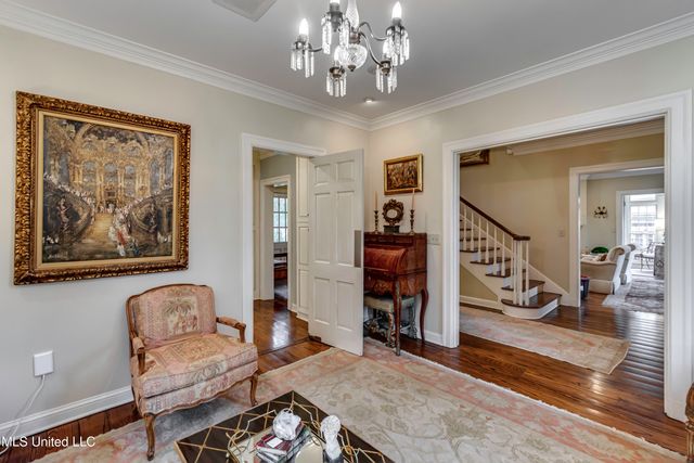 1504 Pinehurst Place, Jackson, MS 39202