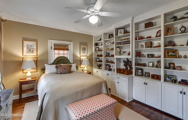 1504 Pinehurst Place, Jackson, MS 39202