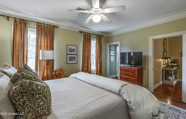 1504 Pinehurst Place, Jackson, MS 39202