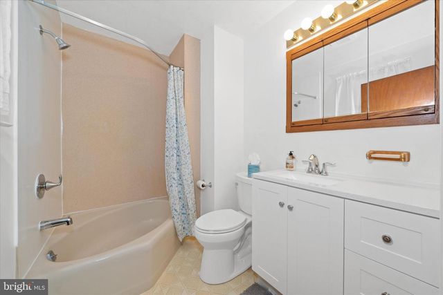 213 VALLEY LN, Hockessin, DE 19707