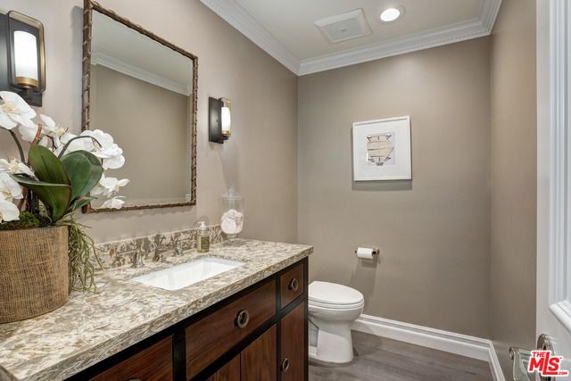 10112 EMPYREAN Way 204, Los Angeles, CA 90067