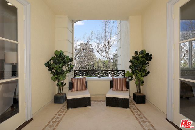 10112 EMPYREAN Way 204, Los Angeles, CA 90067