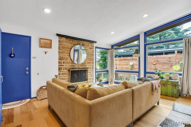 1523 Ridgewood Drive, Crestwood, MO 63126