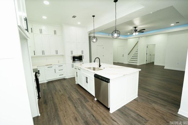 7048 Agua Blanca Boulevard, Shannon Hills, AR 72103
