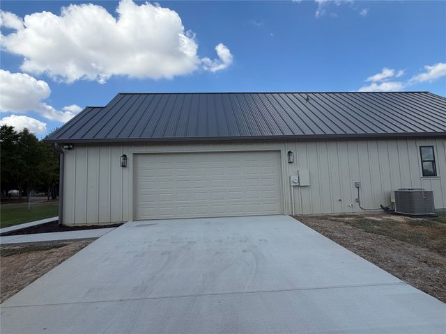 304 Van Zandt County Road 2120 Road, Canton, TX 75103