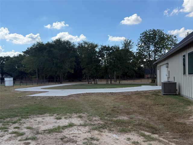 304 Van Zandt County Road 2120 Road, Canton, TX 75103
