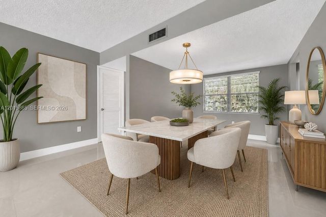 3100 NE 48th St 318, Fort Lauderdale, FL 33308