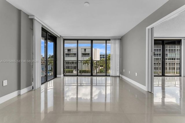 3100 NE 48th St 318, Fort Lauderdale, FL 33308