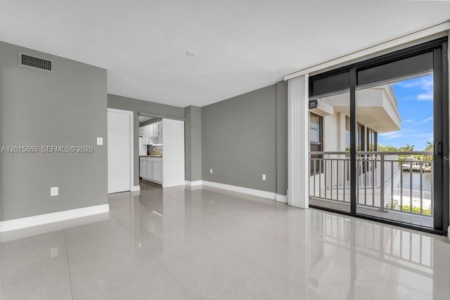 3100 NE 48th St 318, Fort Lauderdale, FL 33308