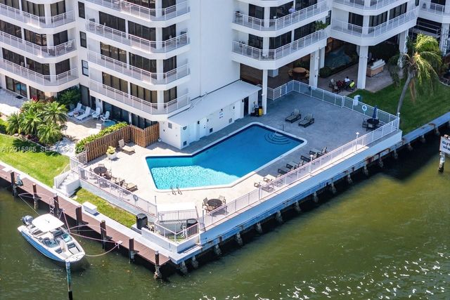 3100 NE 48th St 318, Fort Lauderdale, FL 33308