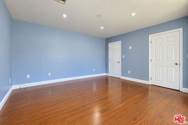 512 E Tujunga Avenue, Burbank, CA 91501