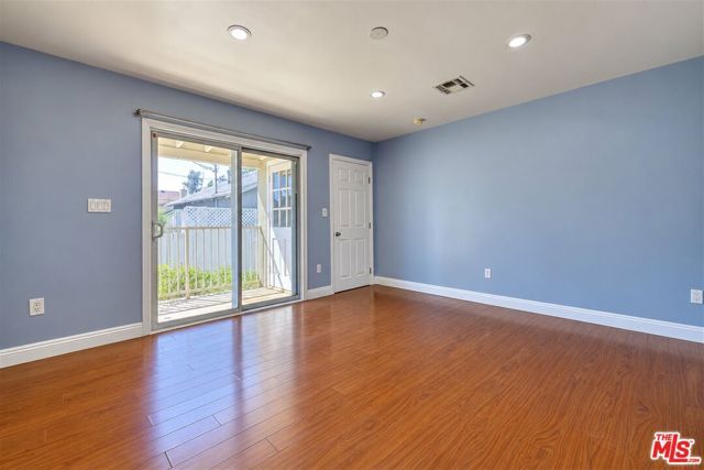 512 E Tujunga Avenue, Burbank, CA 91501