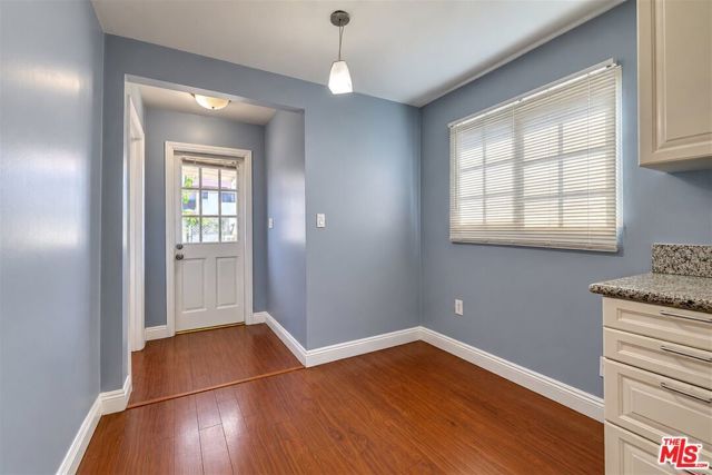 512 E Tujunga Avenue, Burbank, CA 91501