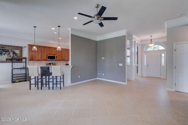 913 Meadowlands Trail NW, Calabash, NC 28467