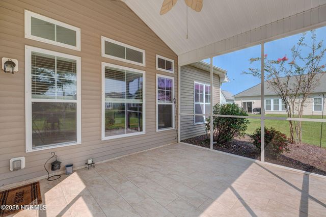 913 Meadowlands Trail NW, Calabash, NC 28467