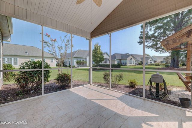 913 Meadowlands Trail NW, Calabash, NC 28467