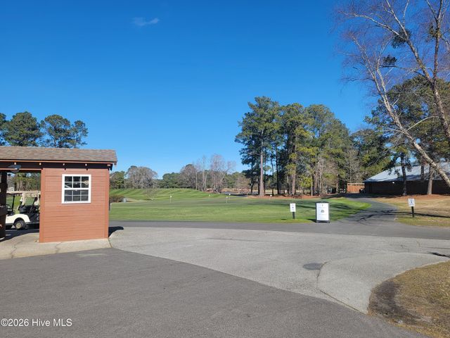 913 Meadowlands Trail NW, Calabash, NC 28467