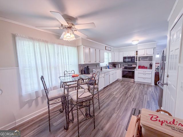 210 Greenwood Lane, Carrollton, GA 30117