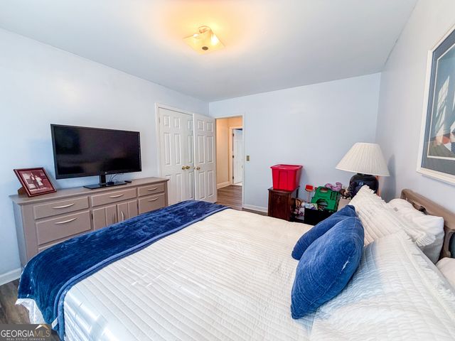 210 Greenwood Lane, Carrollton, GA 30117