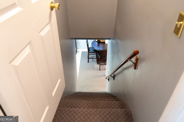 210 Greenwood Lane, Carrollton, GA 30117