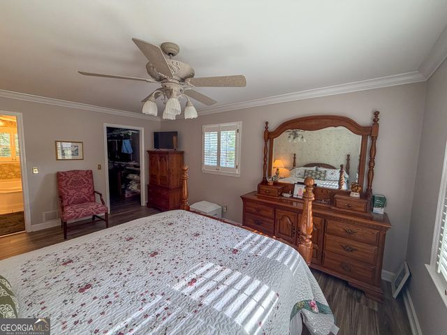 210 Greenwood Lane, Carrollton, GA 30117