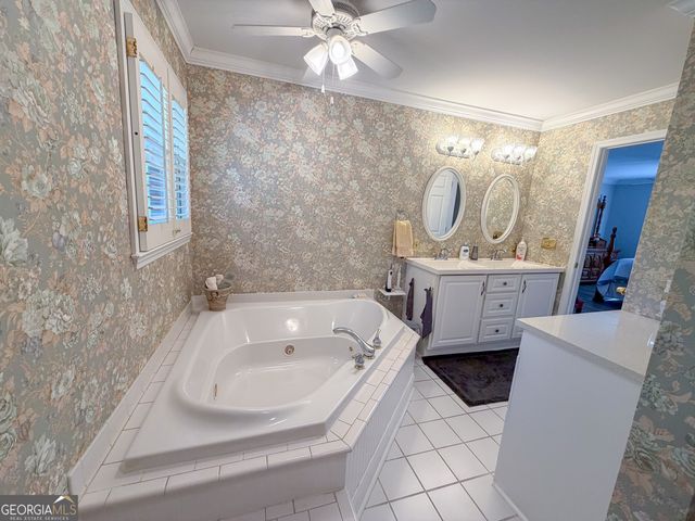 210 Greenwood Lane, Carrollton, GA 30117