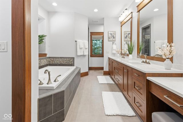 14950 Geist Ridge Drive, Fishers, IN 46040