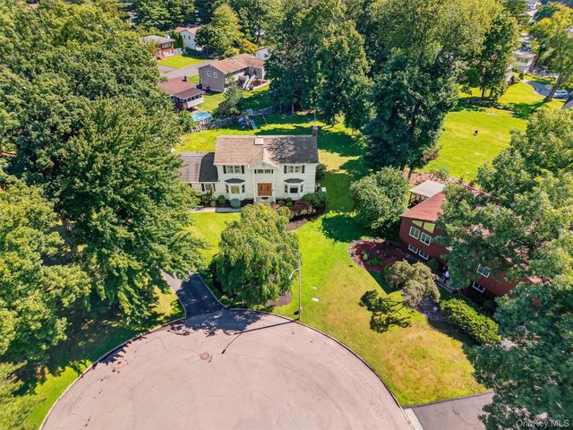 11 Allison Circle, Garnerville, NY 10923