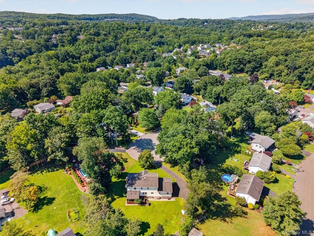 11 Allison Circle, Garnerville, NY 10923