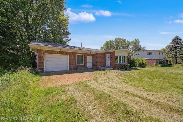 2145 Oakville Waltz Road, Ash Township, MI 48164