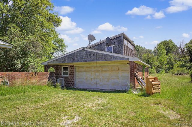 2145 Oakville Waltz Road, Ash Township, MI 48164