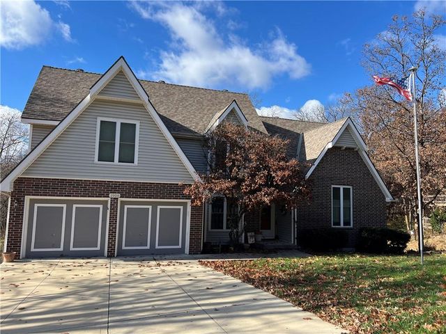 1908 Canterbury Street, Leavenworth, KS 66048