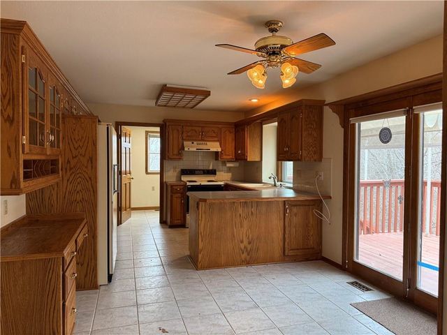 1908 Canterbury Street, Leavenworth, KS 66048