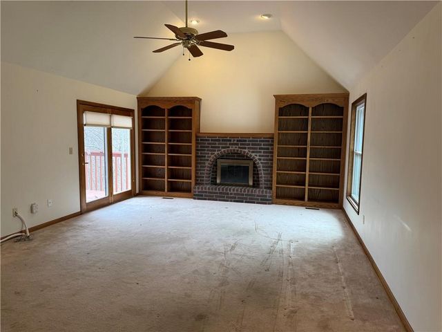 1908 Canterbury Street, Leavenworth, KS 66048