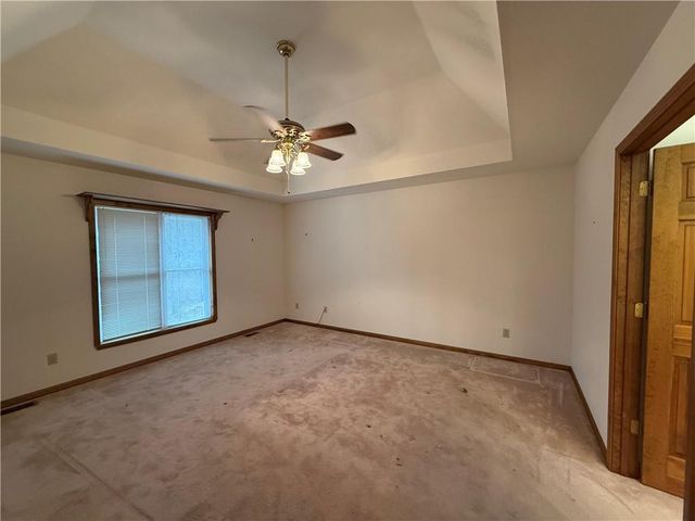 1908 Canterbury Street, Leavenworth, KS 66048